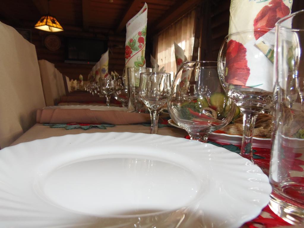 Hotel Tourist Complex Karina Polyana  Zewnętrze zdjęcie