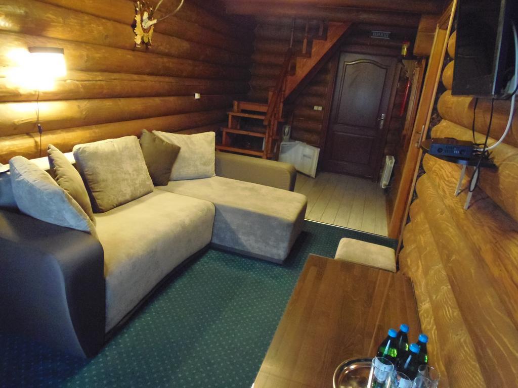 Hotel Tourist Complex Karina Polyana  Pokój zdjęcie