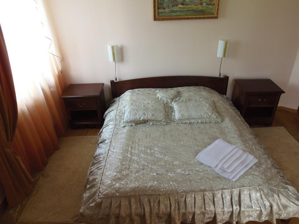 Hotel Tourist Complex Karina Polyana  Zewnętrze zdjęcie