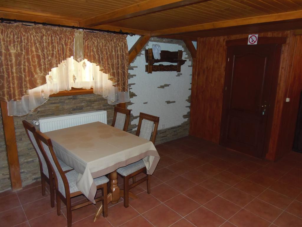 Hotel Tourist Complex Karina Polyana  Zewnętrze zdjęcie